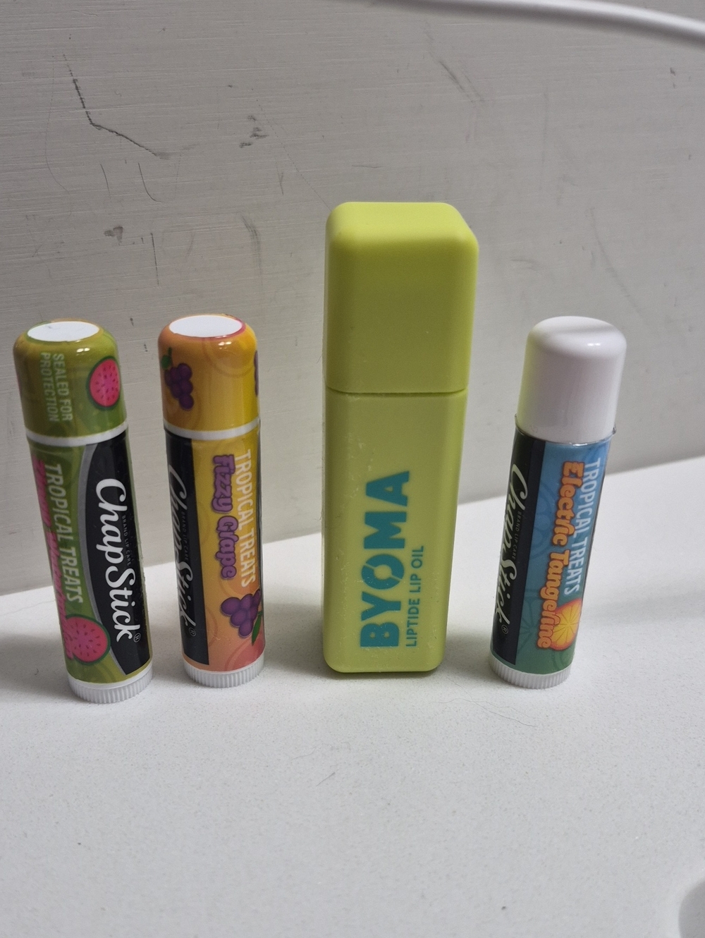 💙 4 Pc Bundle - Random Lip Balms *read Description)